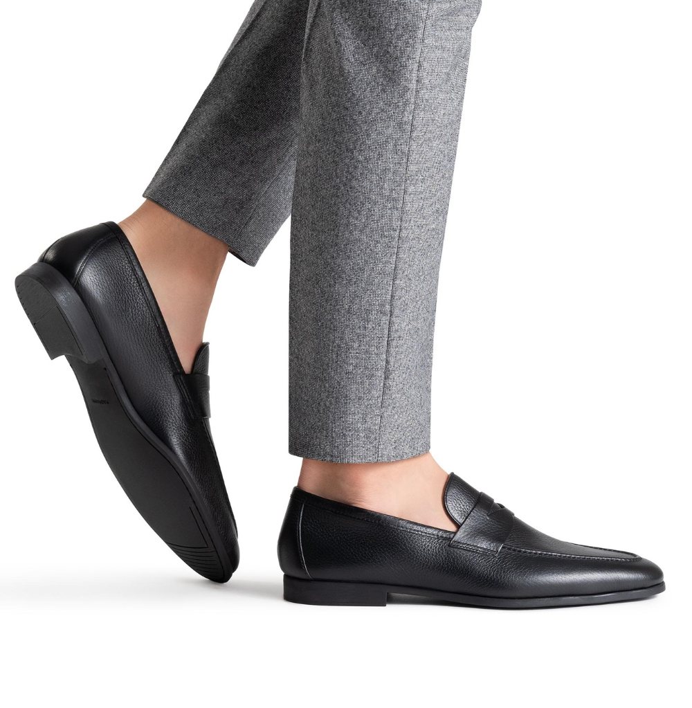 Magnanni Diezma II Men's Tumbled Black Leather Penny Loafers